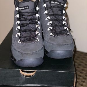 Air Jordan 9 Retro
